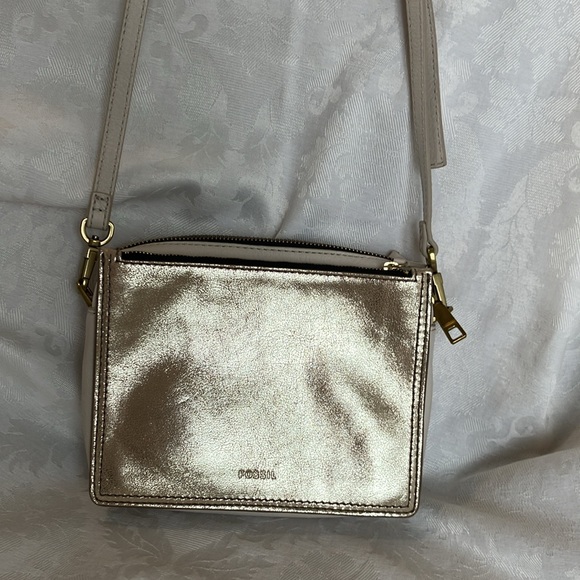 Fossil Campbell Sling Bag in Metallic Gold EUC - Picture 2 of 12